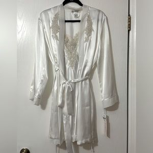 Linea Donatella wedding robe and slip size s/m with tags